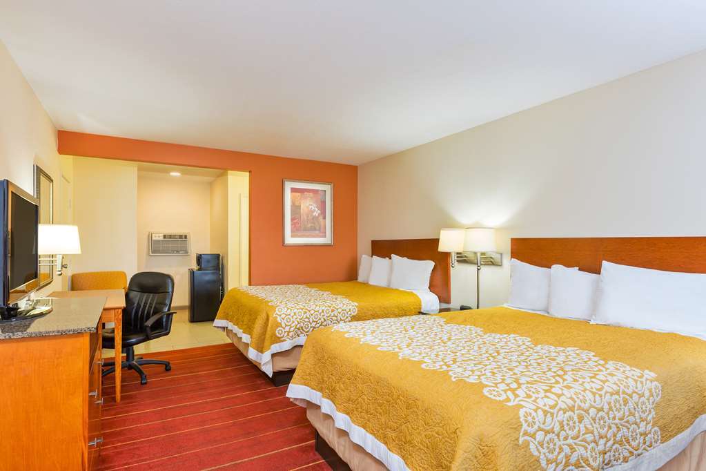 Days Inn By Wyndham San Diego-East/El Cajon Bilik gambar